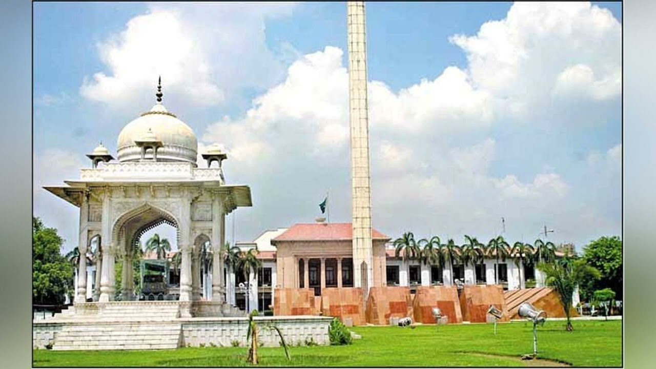 Sibtain Khan Biography