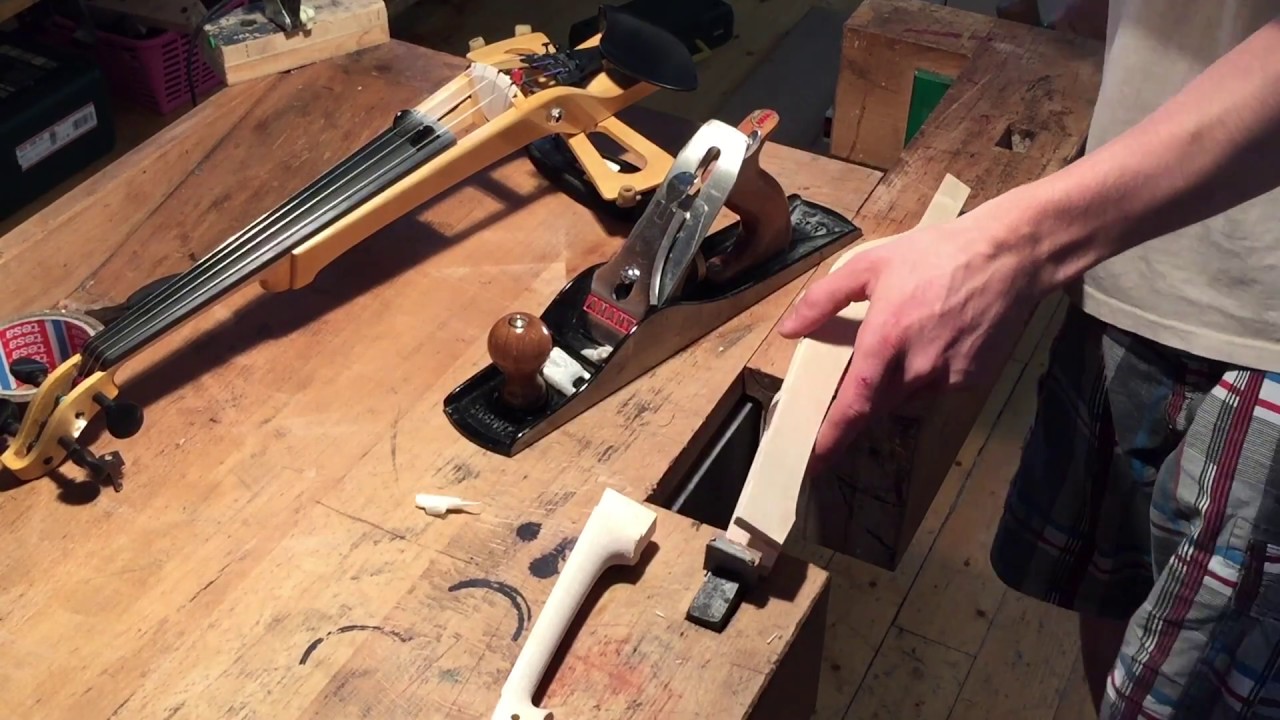 Handcrafted electric violin & magnetic pickup