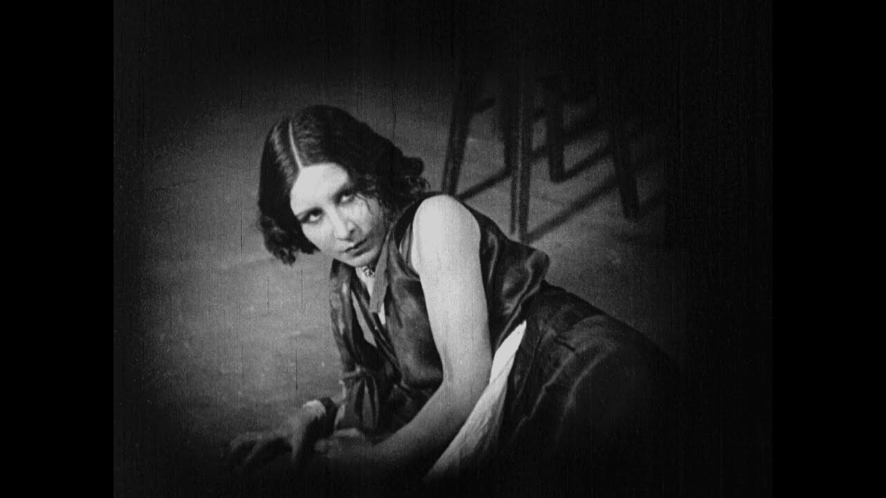 LA ALDEA MALDITA (Flori&aacute;n Rey, 1930) - M&uacute;sica de Juan Carlos Garvayo