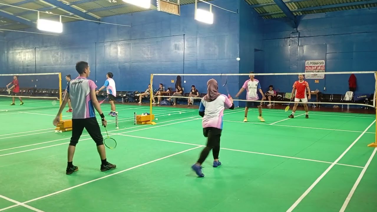 Mabar Fun Badminton Kapan Ngopi, Arfan/Lia Vs Kharis/Reno