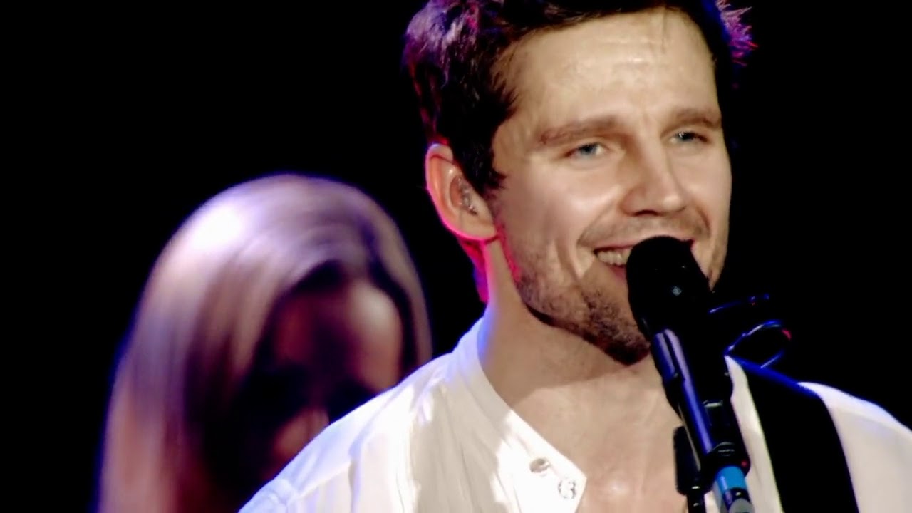 Wooden Boat - Take That (Beautiful World Live 2008) HD