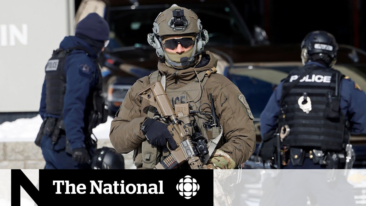 More than 100 arrested as police crackdown on Ottawa protest