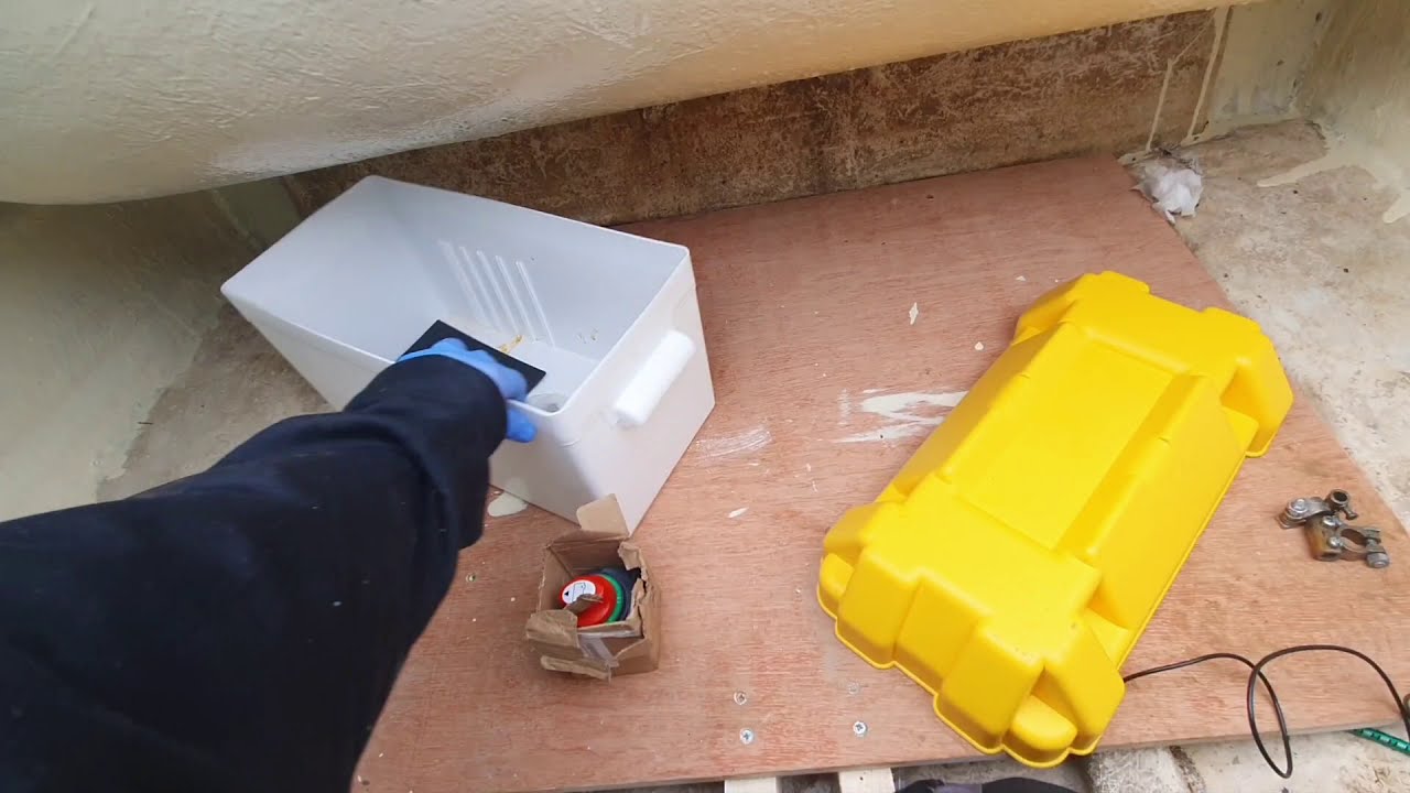 Shetland 535 Boat Project Restoration 2021 - Episode 8 - 12v Wiring and Battery Installation
