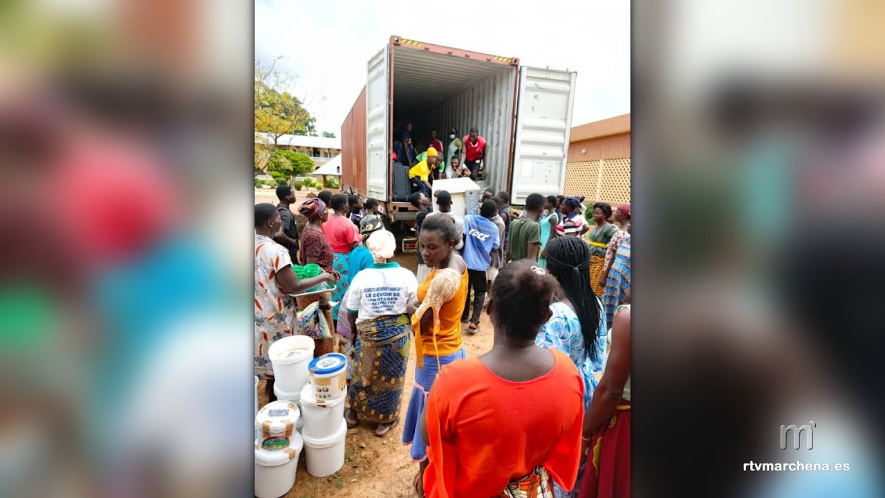 El contenedor solidario del Grupo Junior llega a Niamtougou tras mes y medio de viaje
