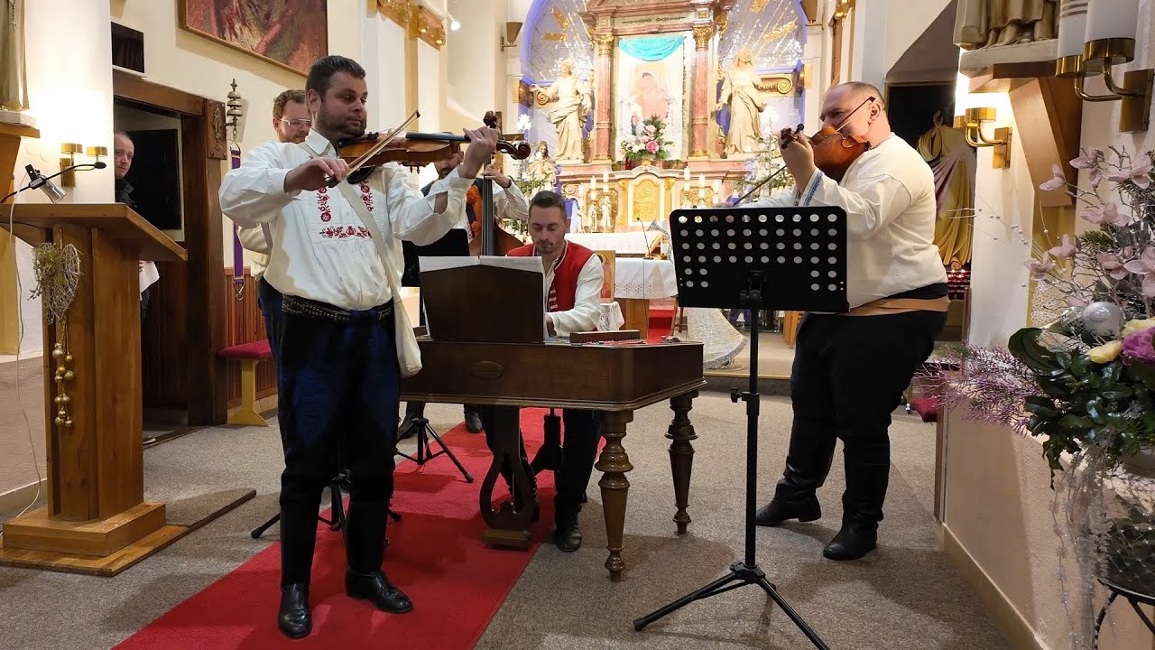 V&aacute;nočn&iacute; koncert - CM Radima Vojtka