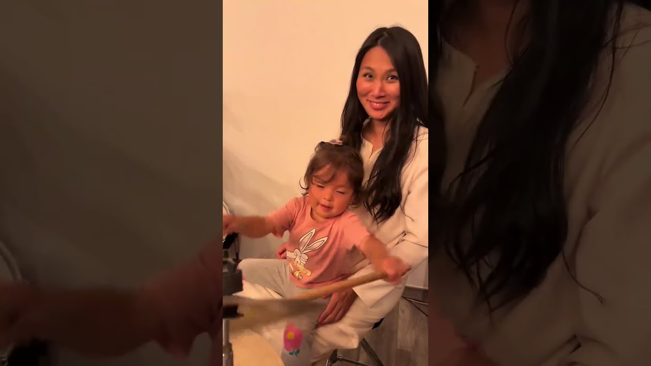 原来古堡婚礼这么简单又浪漫 第一次参加意大利朋友的古堡婚礼。没有奢华排场，也没有紧绷的流程，大家慢慢聊、慢慢吃、慢慢跳舞——那种松弛和浪漫，是这边婚礼独有的节奏。不同文化的仪式感，……