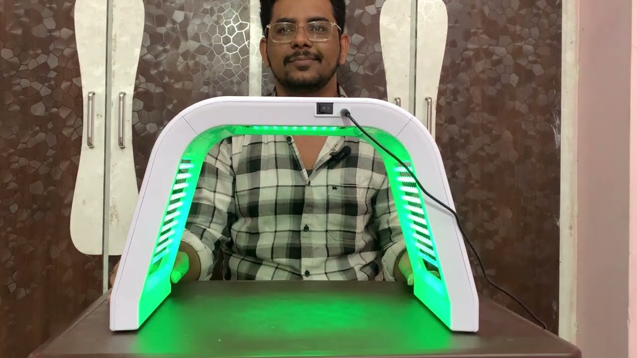 Omega LED Light Therapy Machine Beauty Service with LED Light TherapyLED Light Therapy से Skin Care
