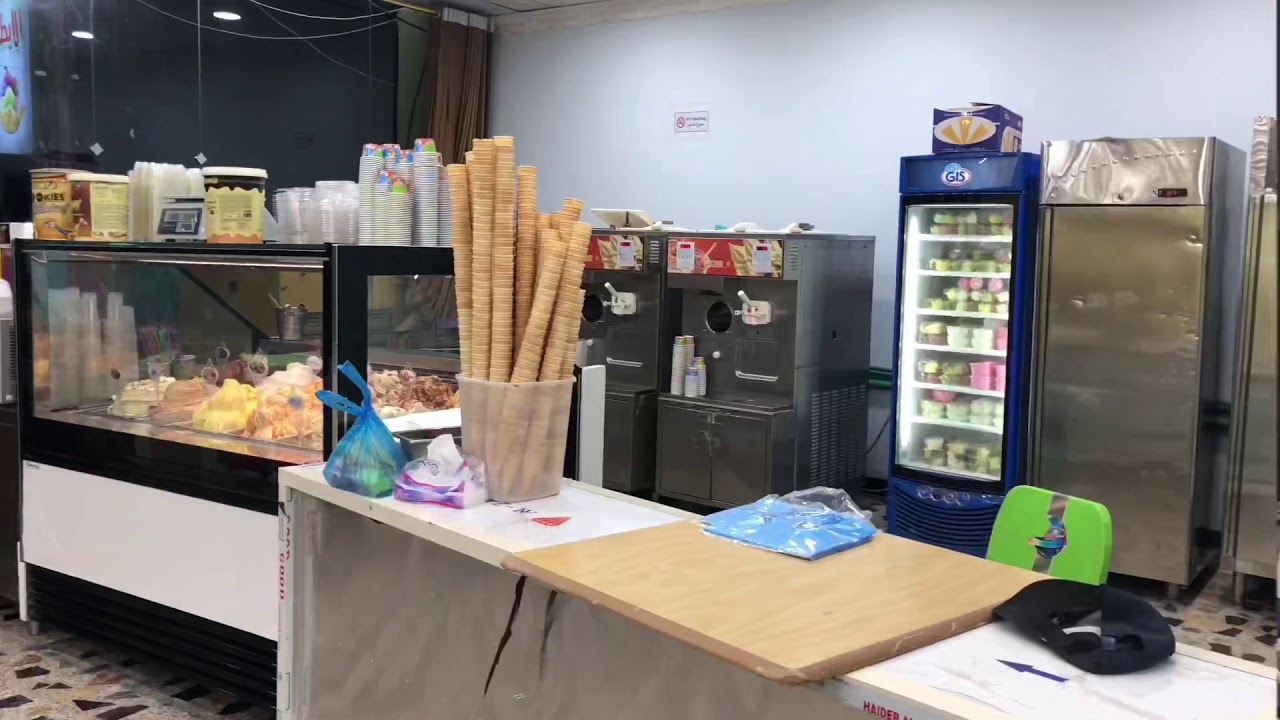 مثلجات ومرطبات الايطالي 🍦🍦🍦 لكافة انواع المثلجات  العنوان قلعة سكر بالقرب من كلية علوم الحاسبات
