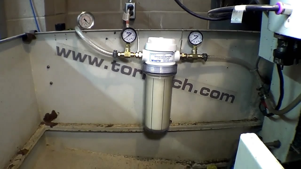 Machining coolant filtration