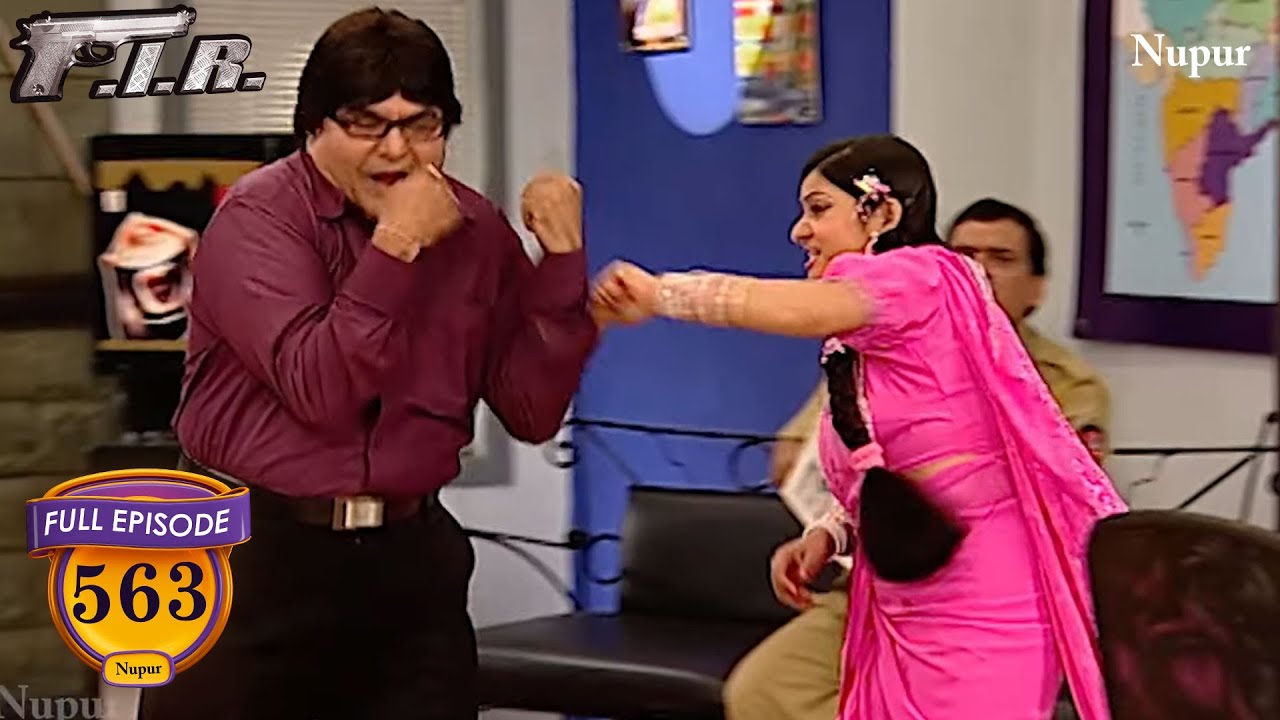 एक औरत पति को बेलन से मारती हुई घुसी चौंकी में  | Best of F.I.R. | Full Comedy | Ep 563