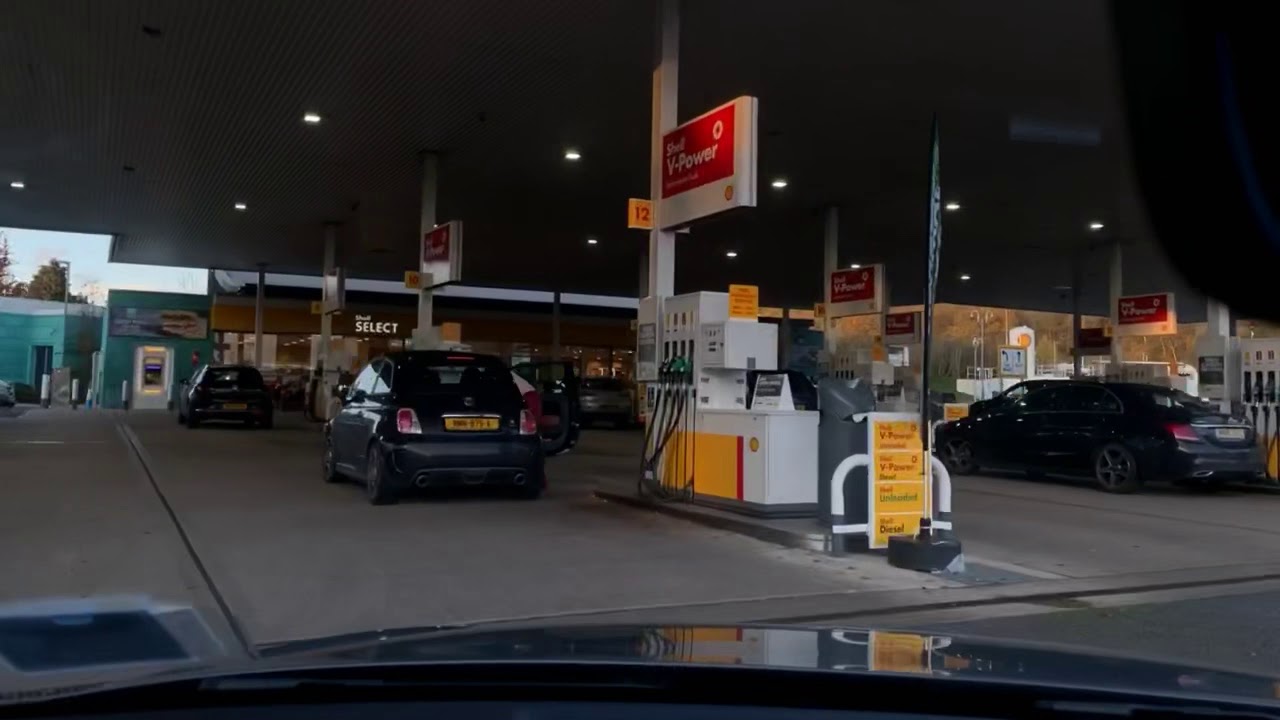 Beaconsfield services fill up