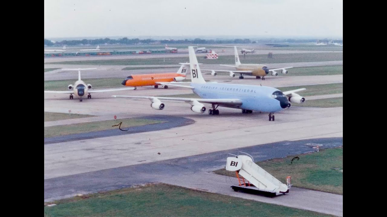 Braniff End of the Plain Plane Public Reveal and Painting of first Aircraft BAC One-11 Dallas 1965