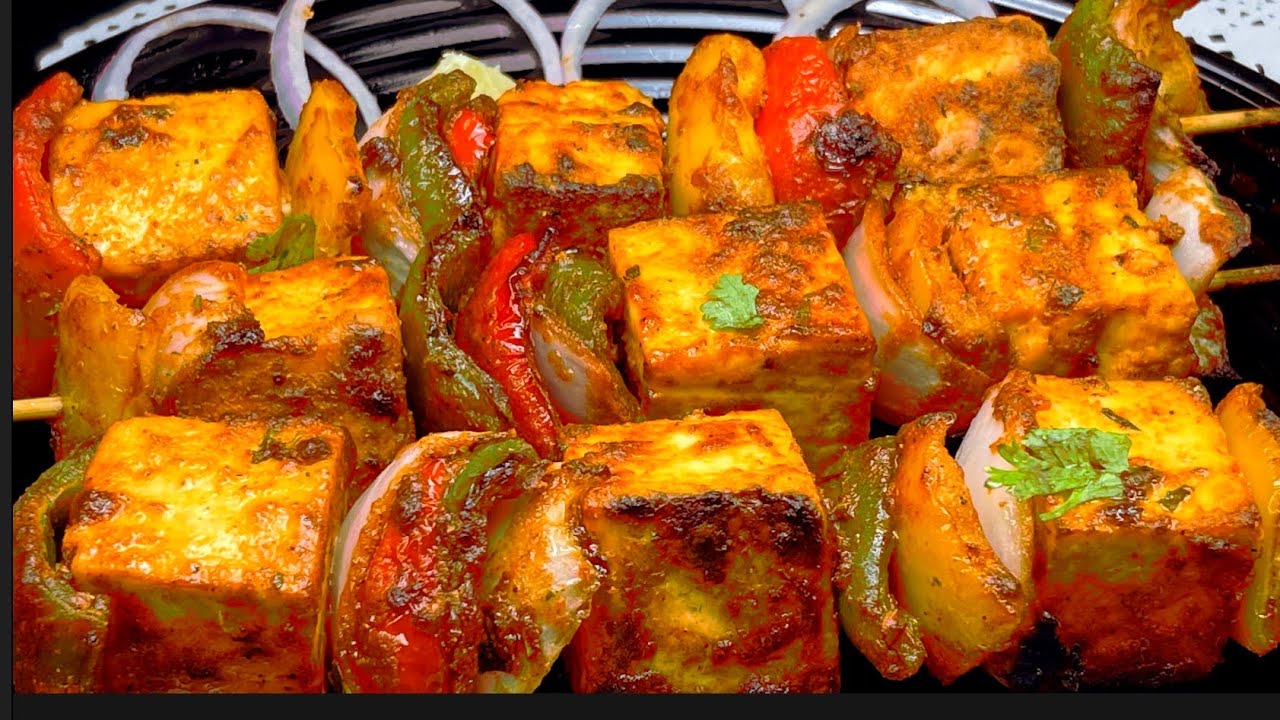 ऐसे बनाये रेस्टोरेंट जैसा पनीर टिक्का गैस पर या ओवन मैं |Paneer Tikka on Tawa  |Paneer Tikka in oven