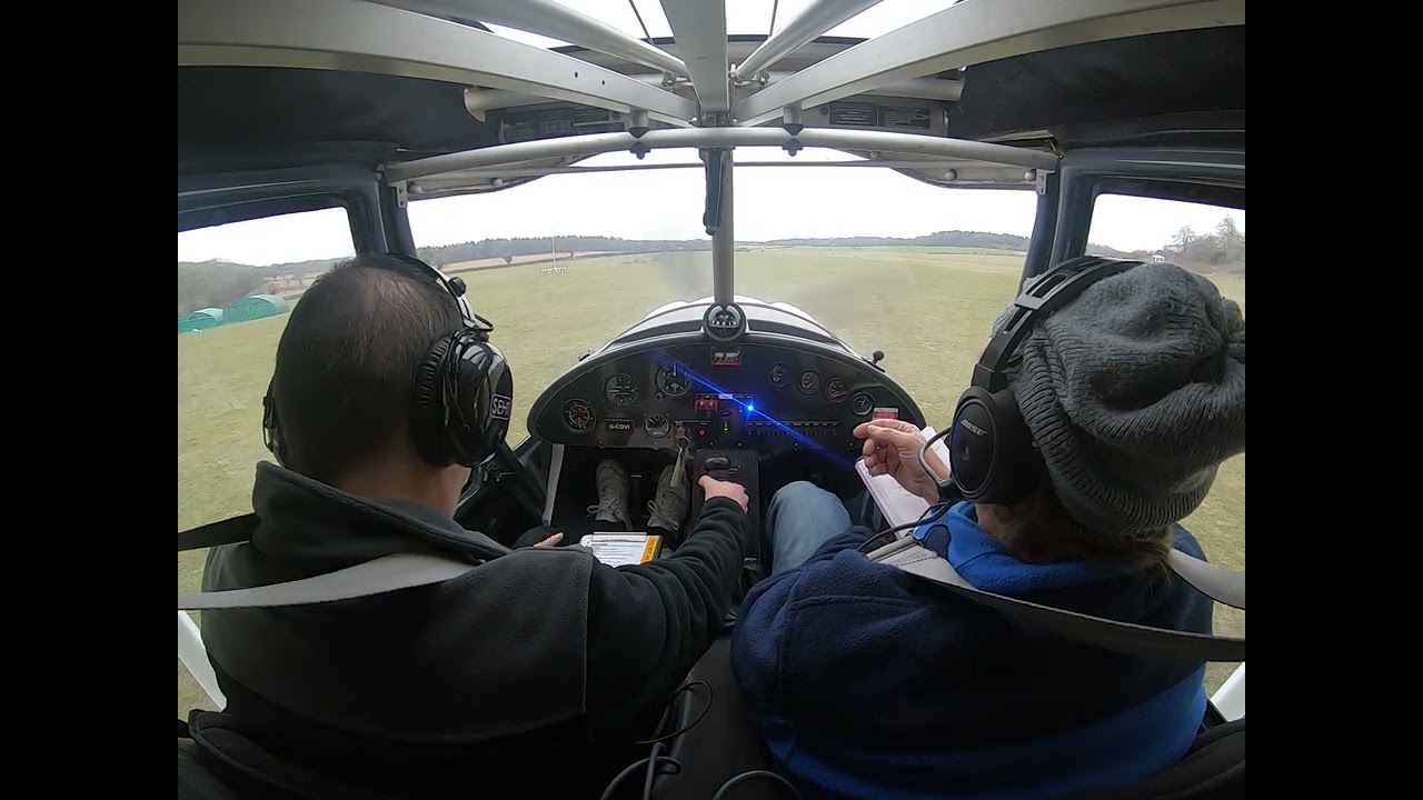 Circuit training C42 Ikarus at Popham Airfield EGHP - pt1