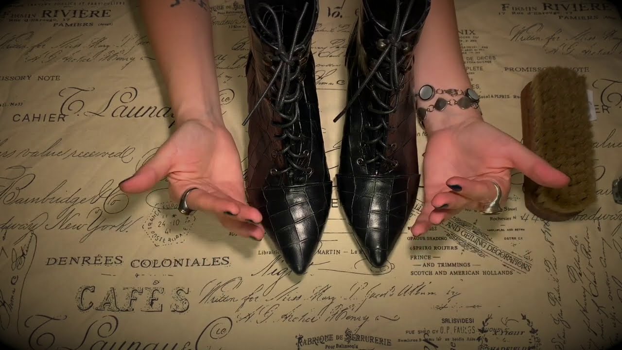 ASMR . Shoes addict.  אסמר. טיפול בנעליים.