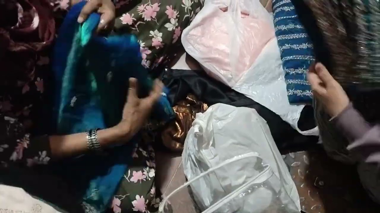 Shopping video ke sath entertainment #music# 🎸🎷🎺
