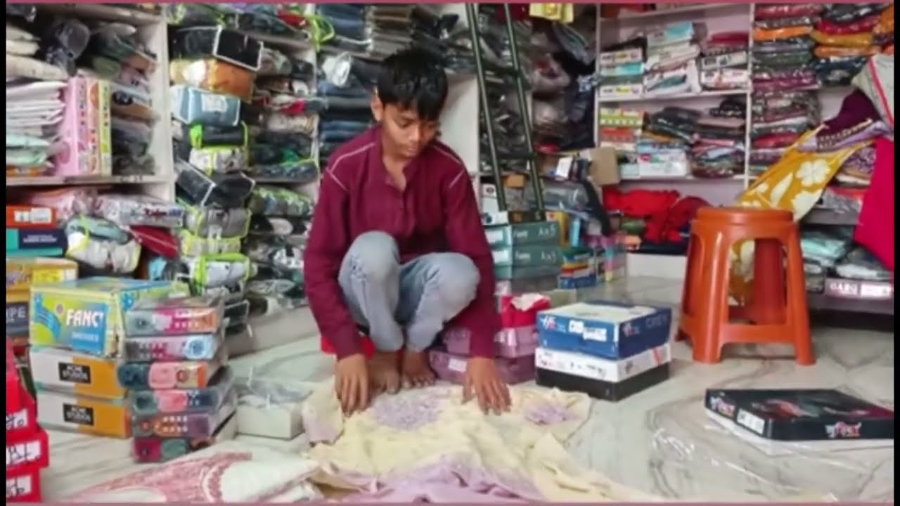 Dukaan par sarara garara aa gya hai