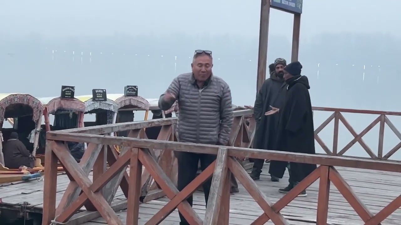 Dal Lake Srinagar | The Real Beauty of Kashmir | Full Travel Vlog ❤️
