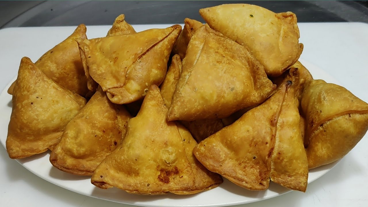 हलवाई स्टाइल समोसा - आलू मटर समोसा बनाने की विधि - Perfect Samosa Recipe - Samosa Chat - Chef Ashok