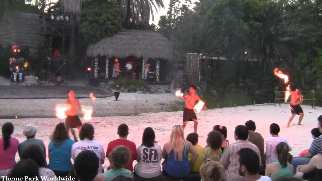 Noches de Fuego en Tahiti 2012 - PortAventura