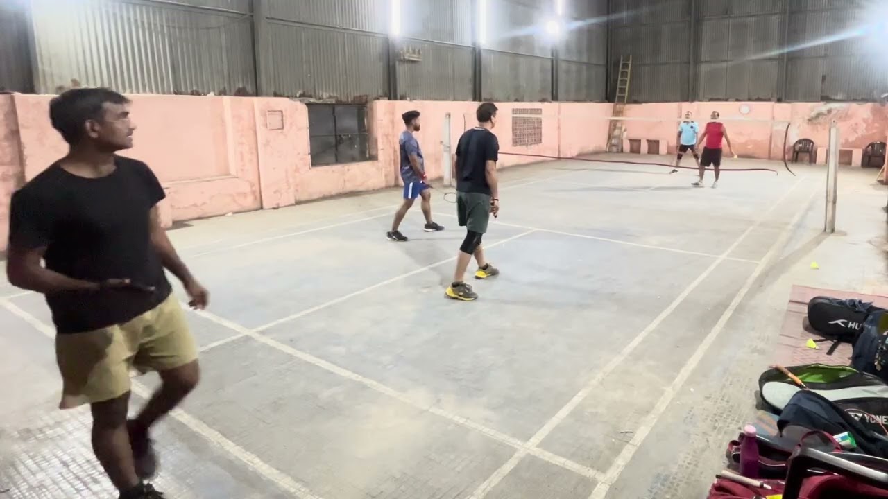 Rishi and Mohit vs Dilip and Thakur 
