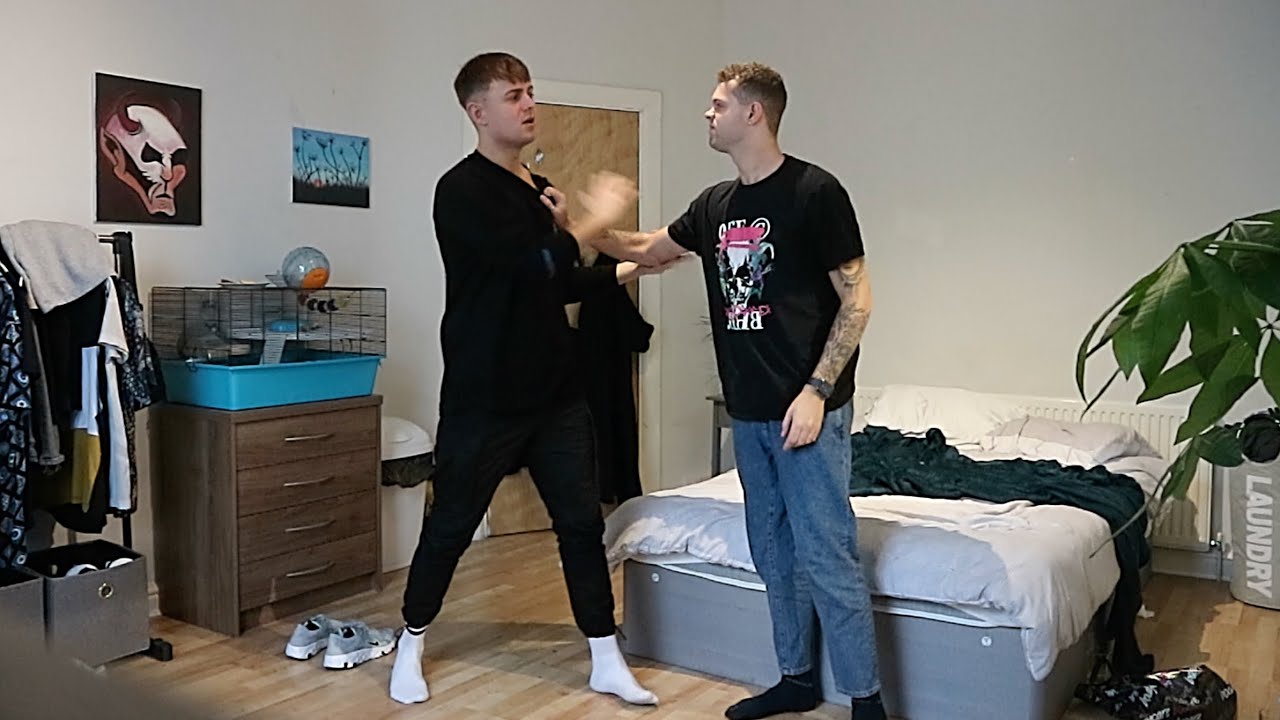 Fake hickey prank on my boyfriend