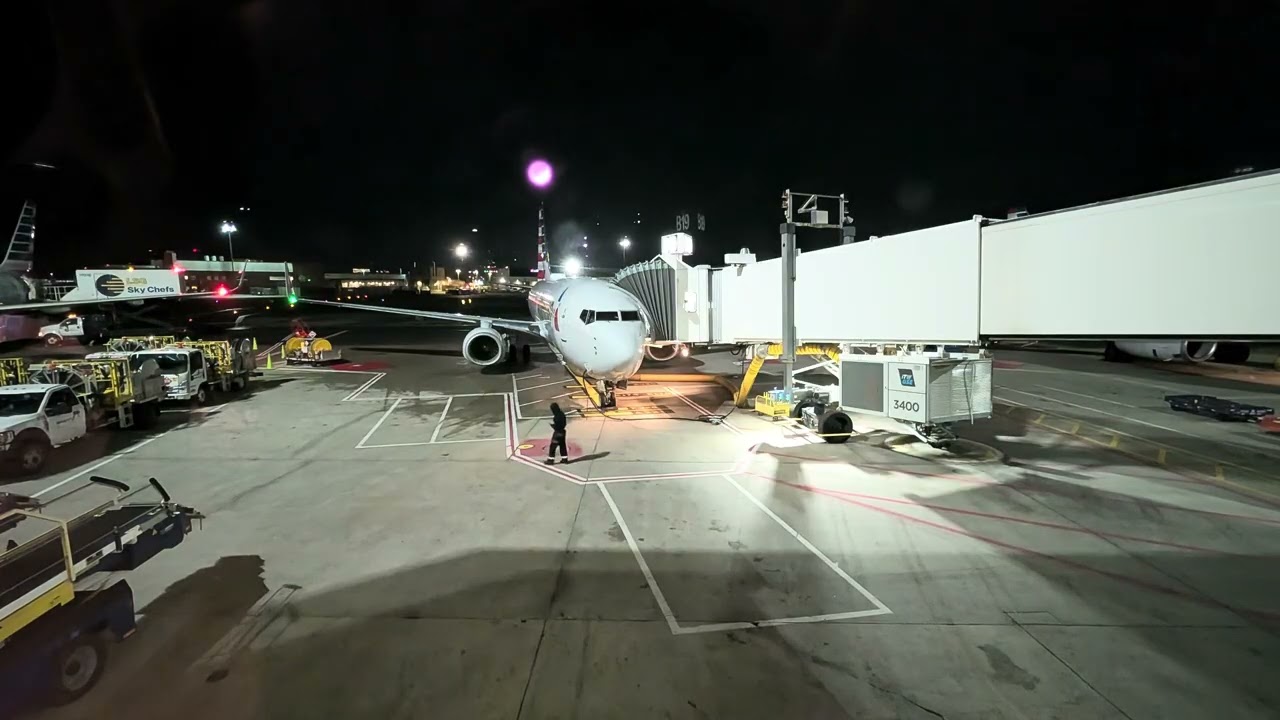 BOS - Terminal B, Gate B19 - View from the window before sunrise - December 2025