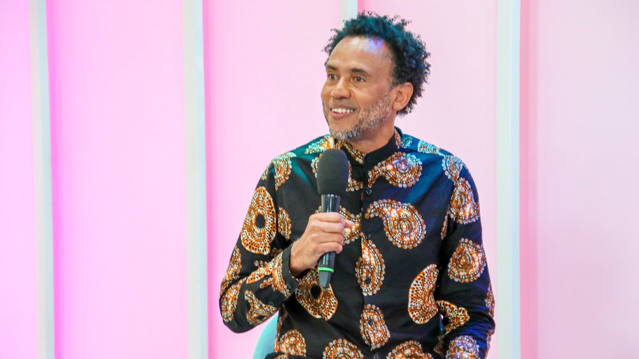 Show da Manhã: conversa com artista Princezito