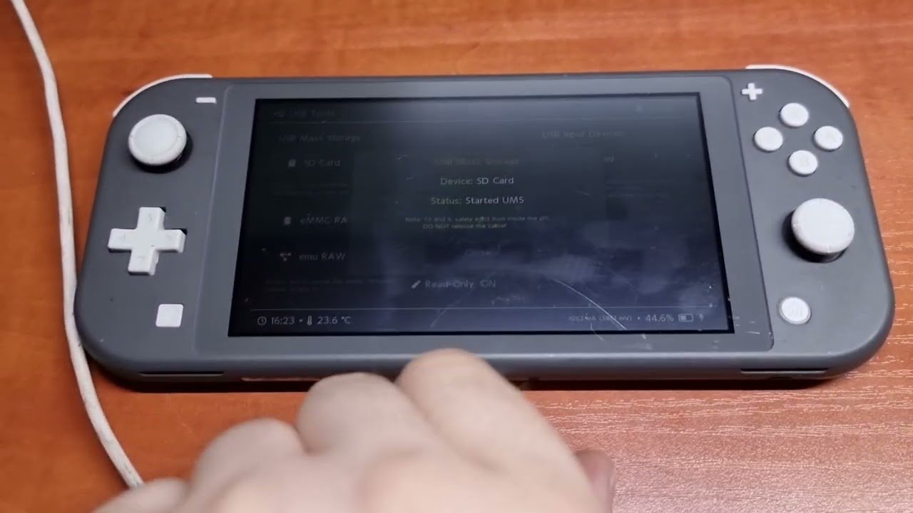 Nintendo Switch CFW - Tesla Menu + Master Volume