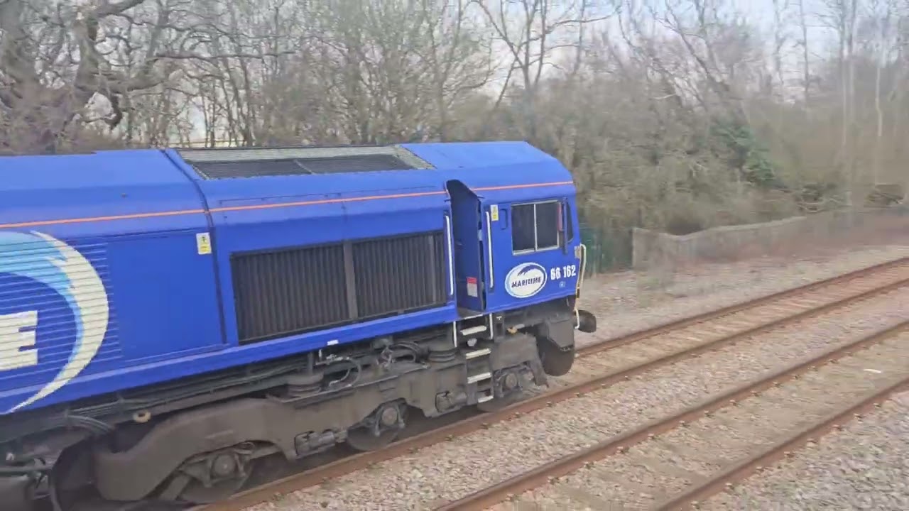Trains at Bicester gavary junction 03/03/26