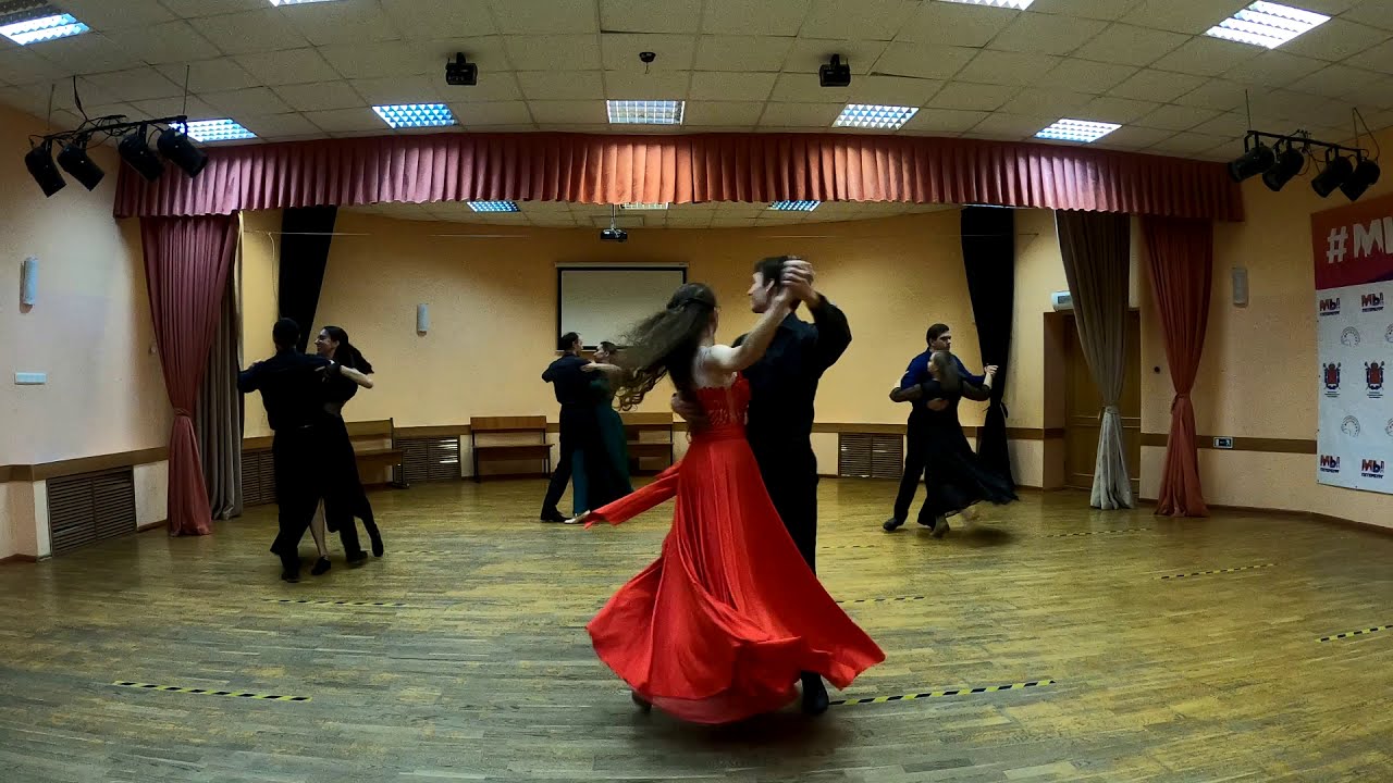 Богемская полька (в платьях)