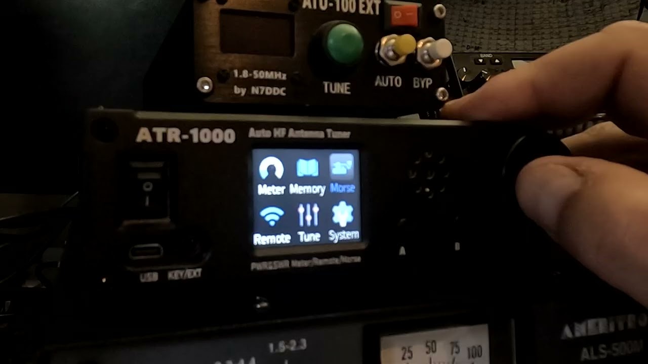 Давайте посмотрим на этот антенный тюнер ATR-1000 #любительскоерадио #радиосвязь
