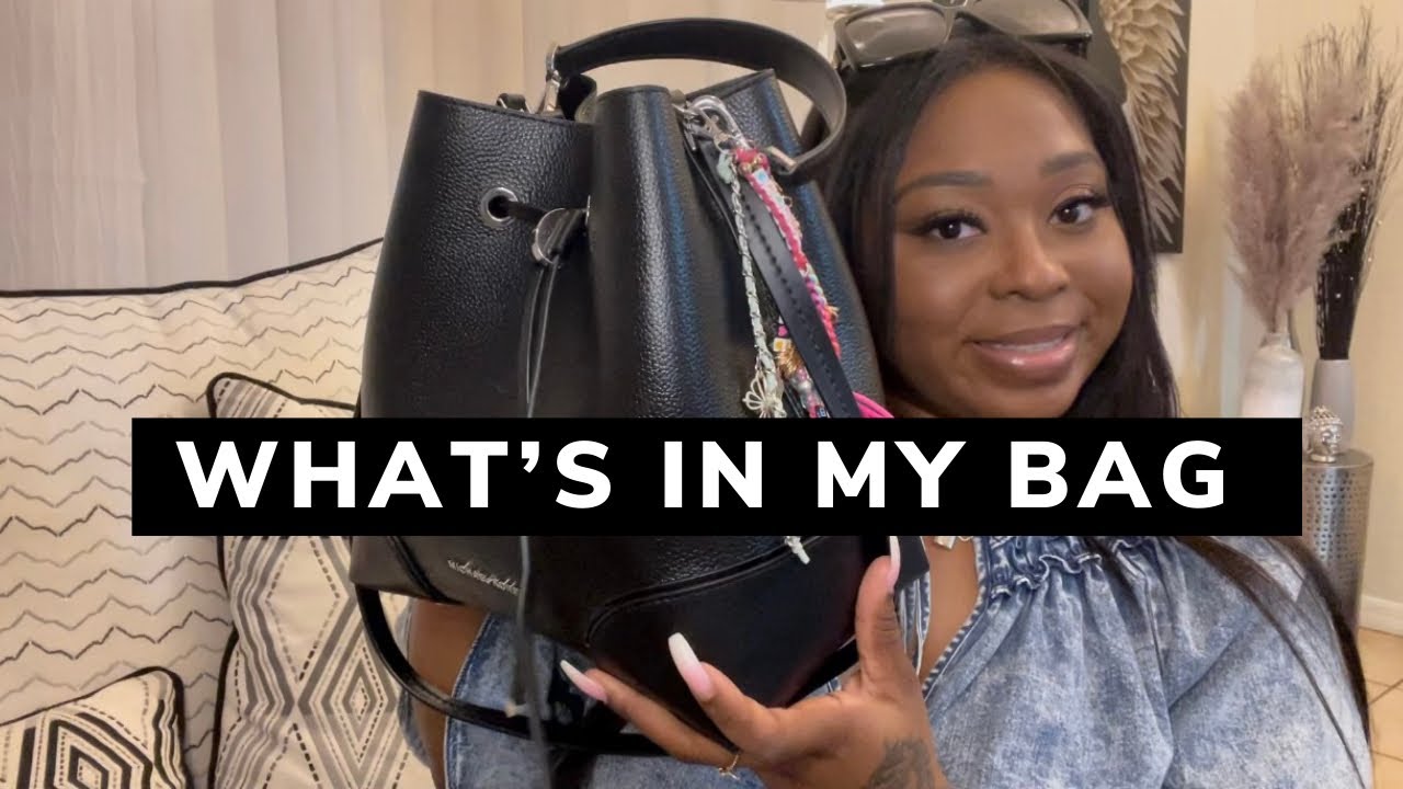 What’s in my bag | Michael Kors Bucket Bag