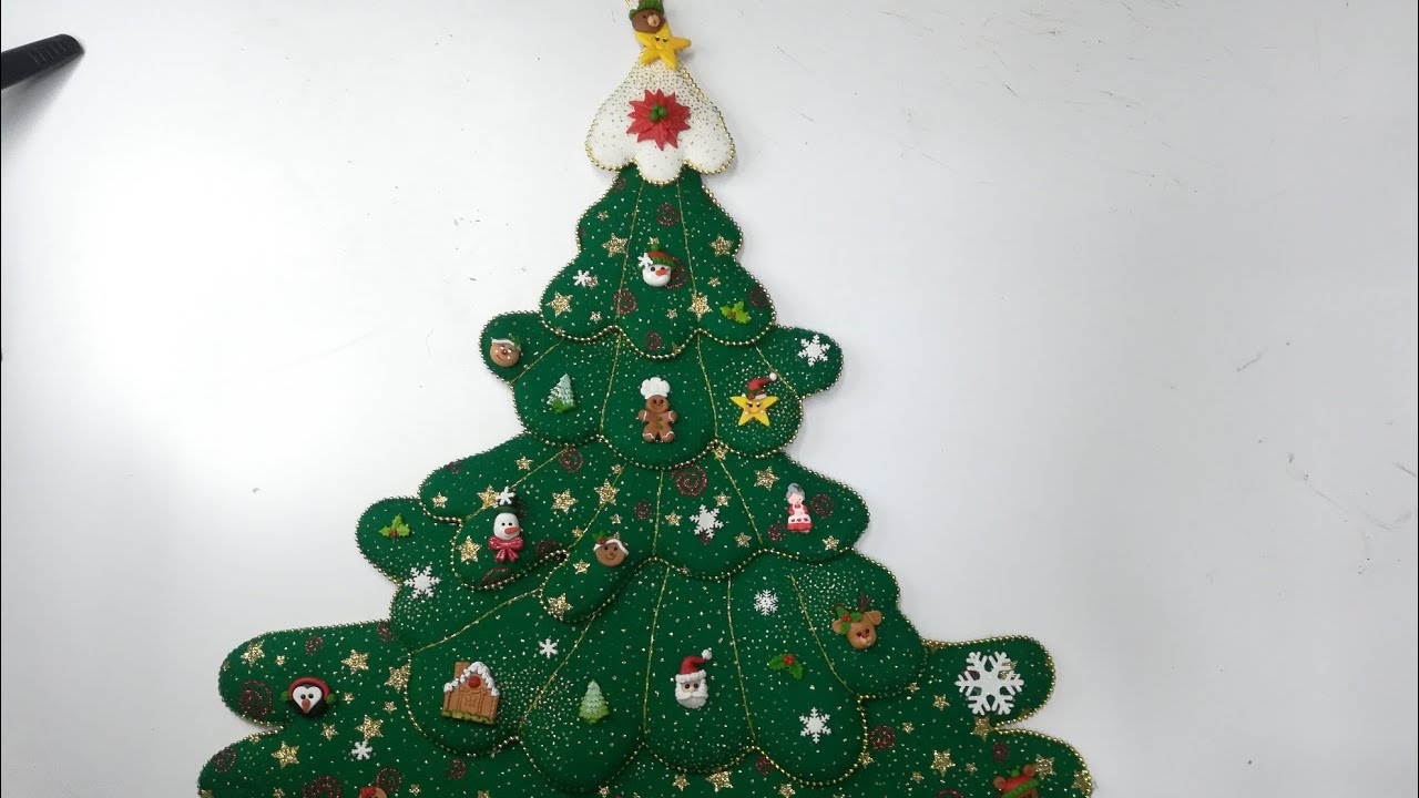 ARBOL DE NAVIDAD EN FIELTRO O PAÑO LENCY..