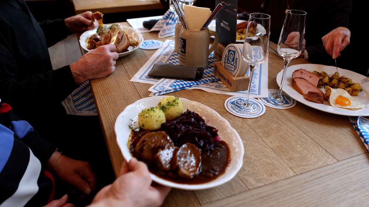 Klassische Küche, stilvoll serviert – Augustiner Dresden mit Seltmann Porzellan