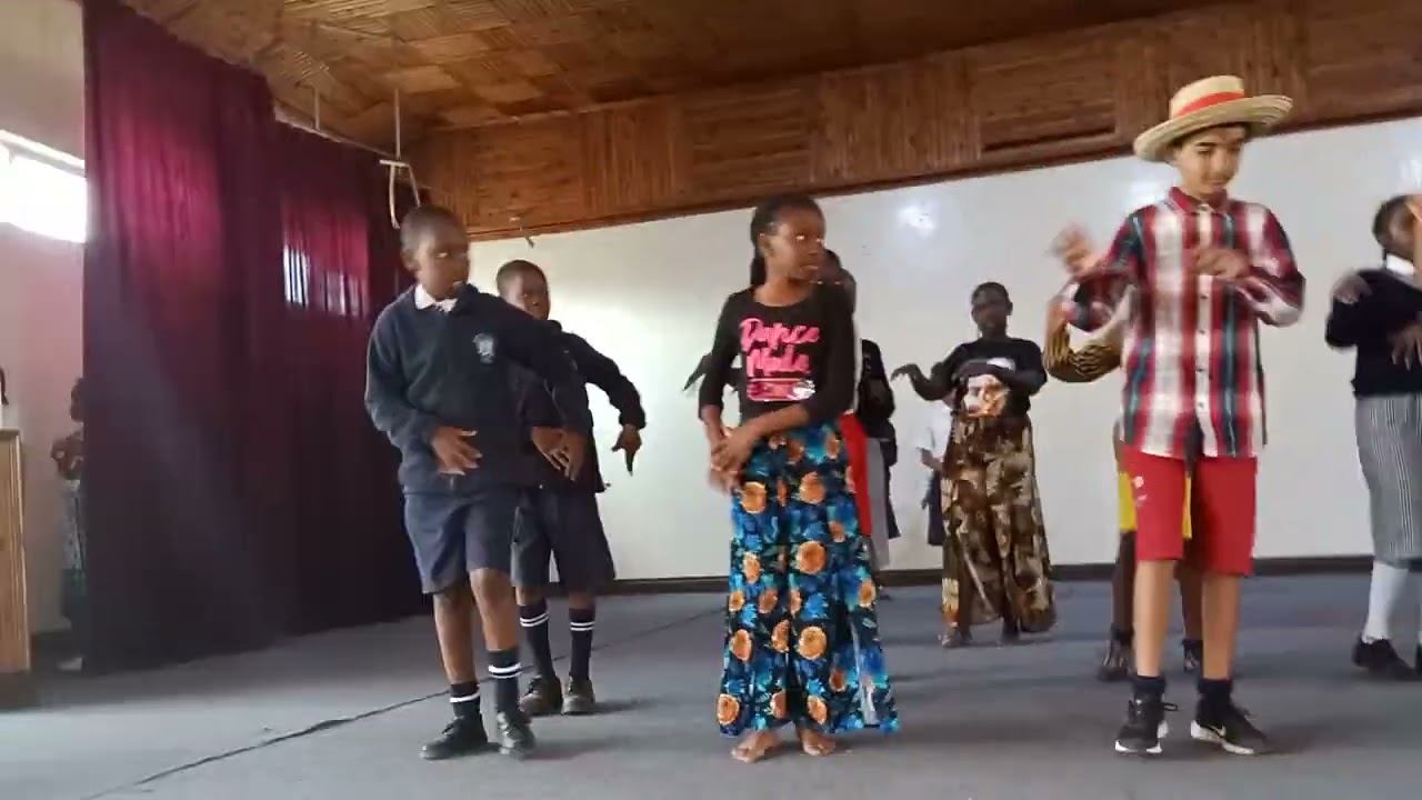 YEAR 5B MIXED GENRE DANCE AT THE APGD 2023