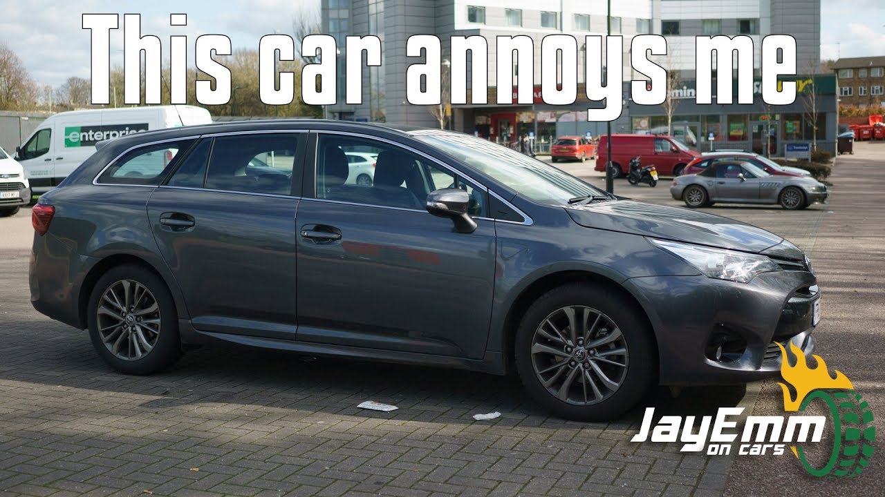 Czy wsp&oacute;łczesne samochody stają się coraz gorsze? VLOG i narzekanie w Toyocie Avensis