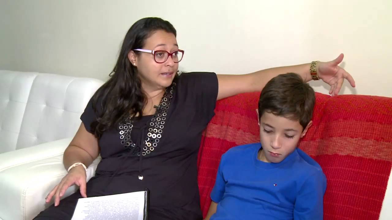 Testemunho das Mãos Ensanguentadas de Jesus - 13/05/2014 - Esmeralda