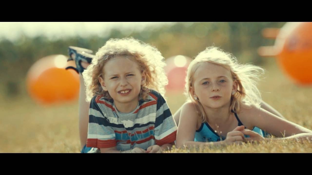 Budkowe Dzieci - Piękny uśmiech (Official video)