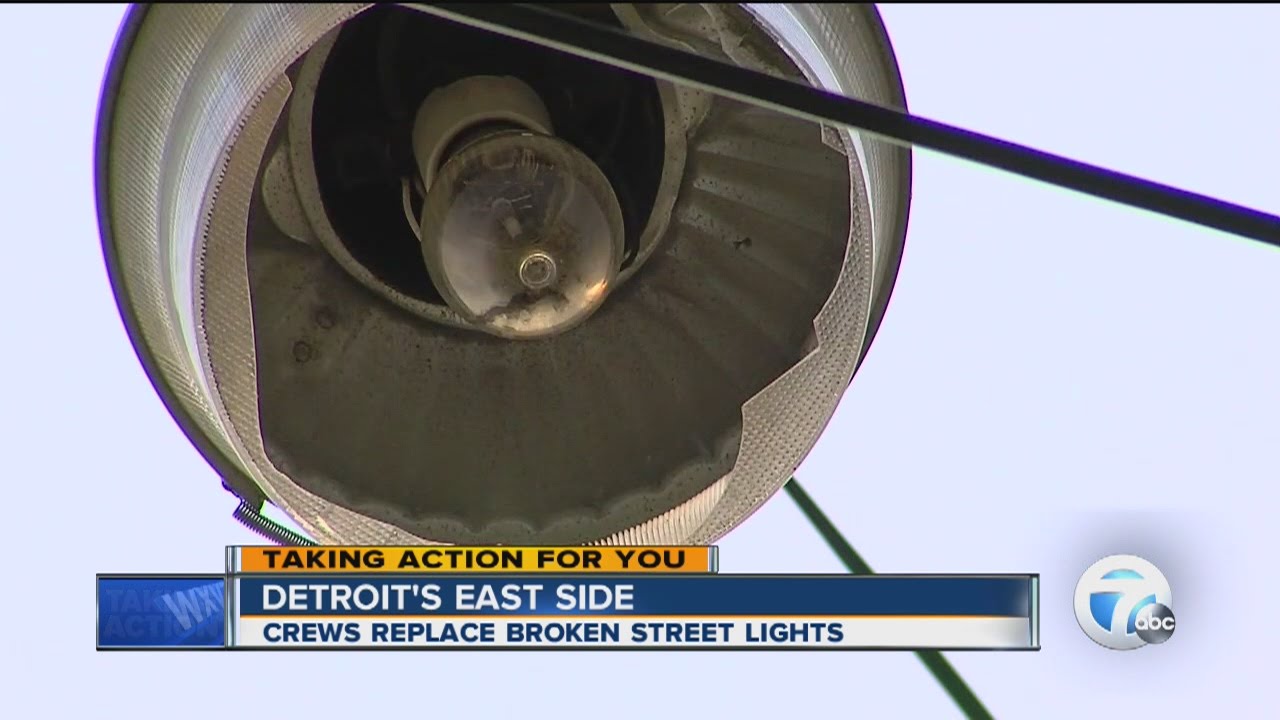 Crews replace broken street lights in alleyway