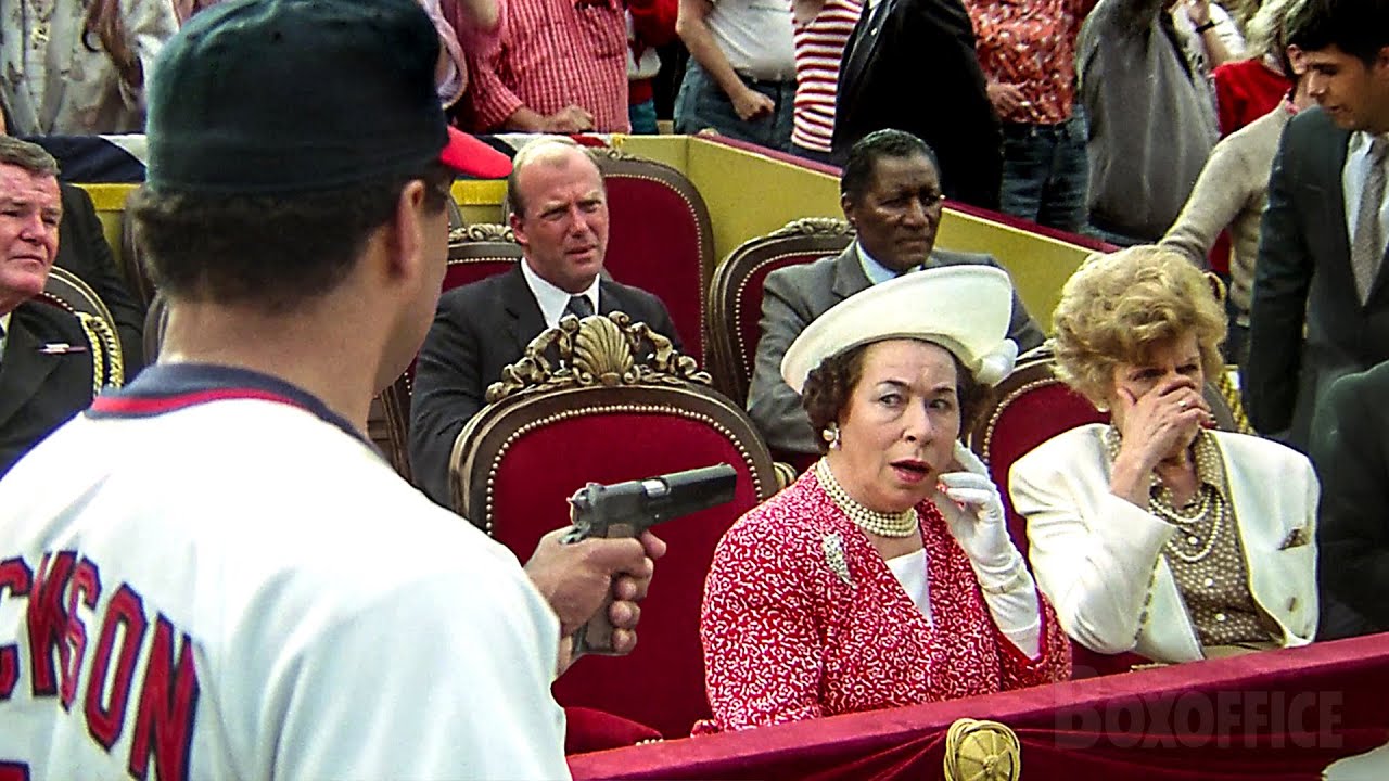 L'attacco alla regina d'Inghilterra | Una pallottola spuntata | Clip in Italiano