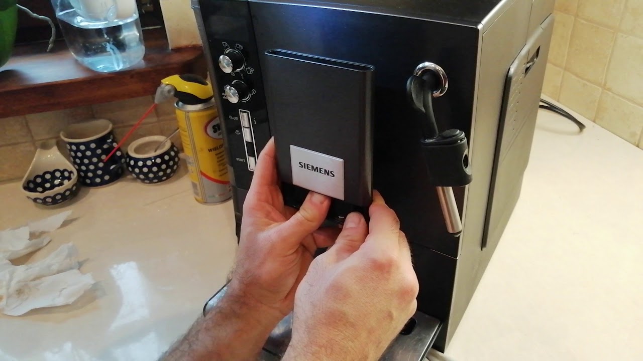 Czyszczenie dysz Siemens EQ.5 machiato