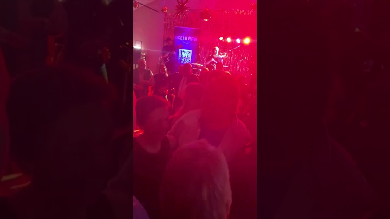 Oceanview LIVE – Unplanned NYE Countdown & Epic “Sweet Caroline” at Wick & Monknash Village Hall!