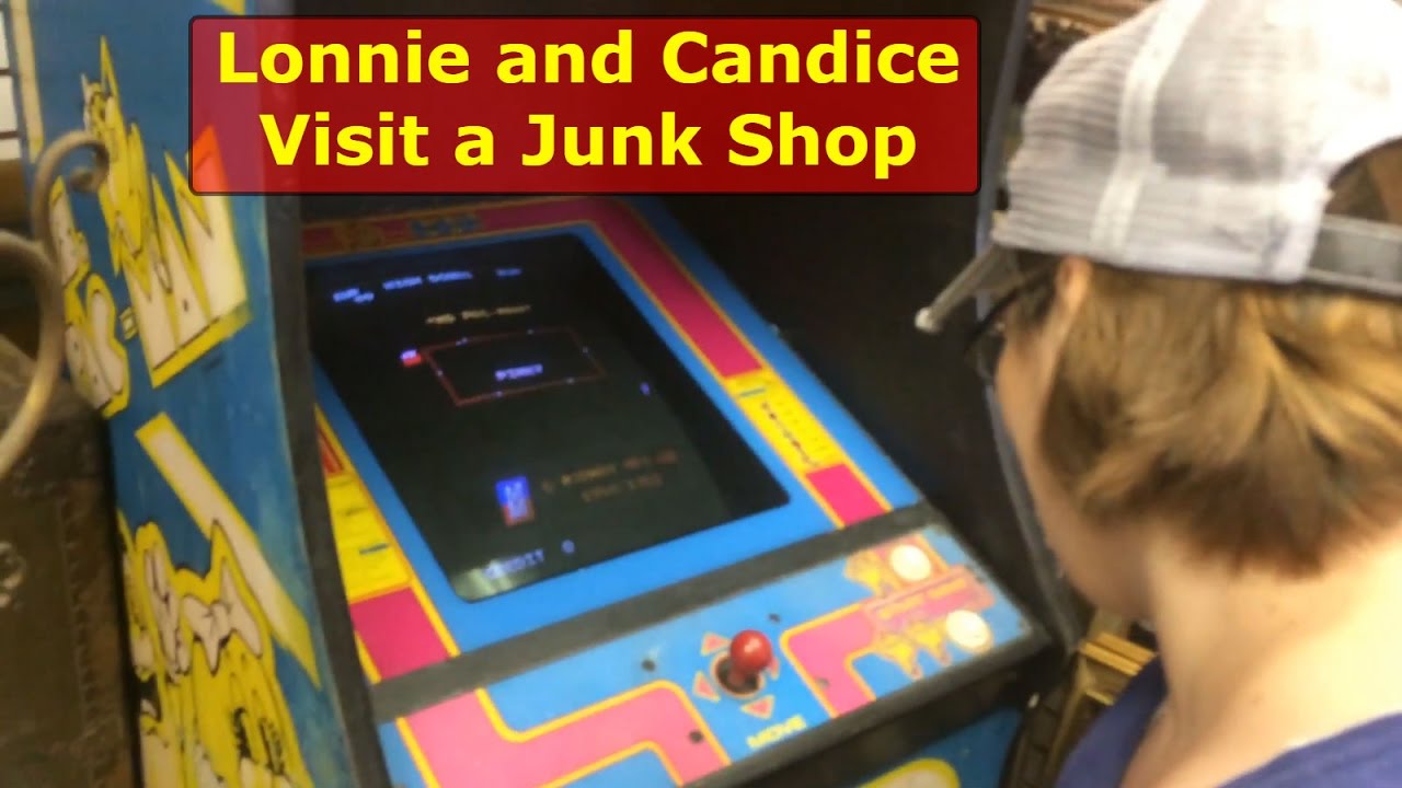 GarageFlips Vlog #20 - Candice and I visit the Variety Shoppe and a small garage sale haul