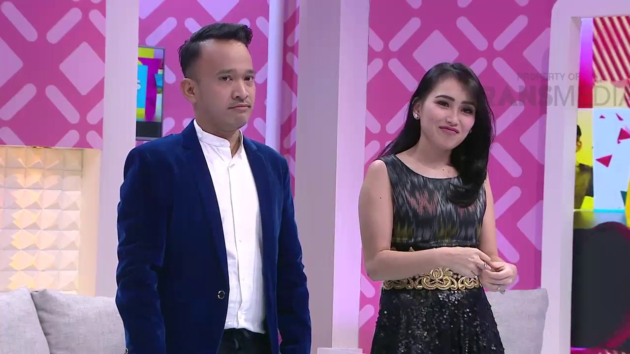 BROWNIS - Gaya Glamour Incess Syahrini Bikin Heboh (11/9/17) 4-1
