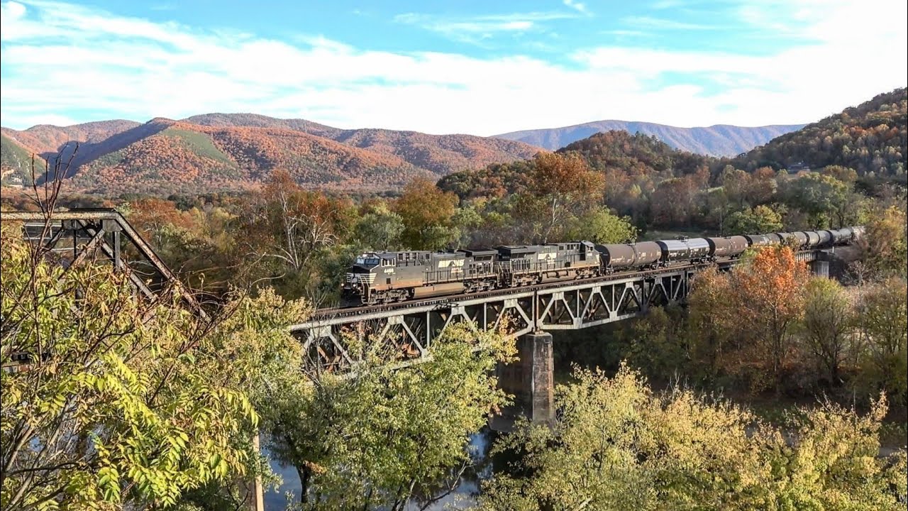 CSX & Norfolk Southern in Virginia's Southern Shenandoah Valley - 10/26/2023