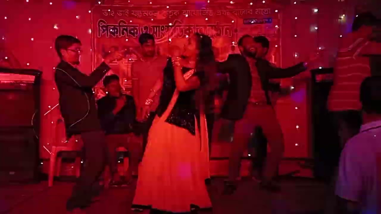রফিক গ্রামের ছেলে বিনোদন