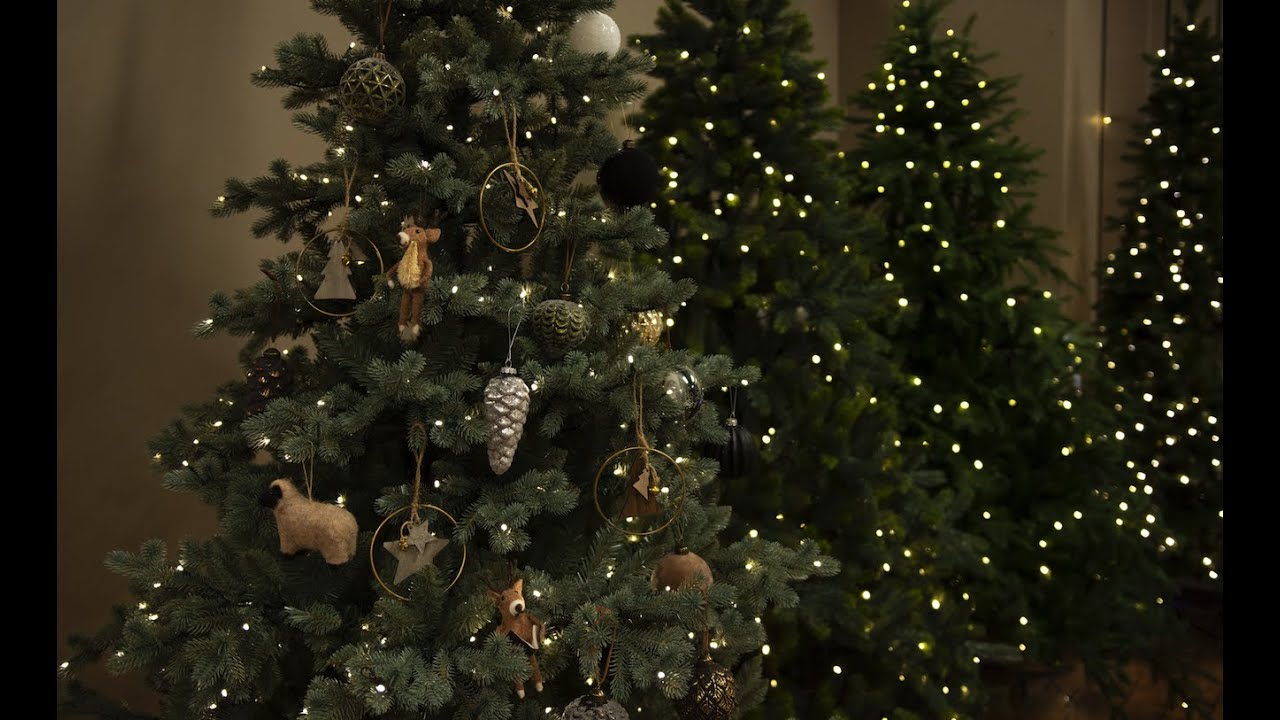 Hvordan montere ditt kunstige juletre?