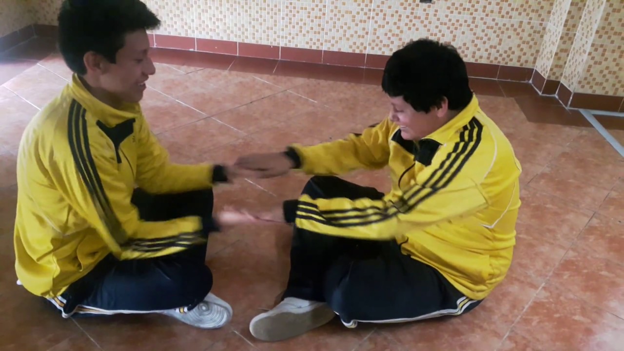 juego tipico-manitas calientes