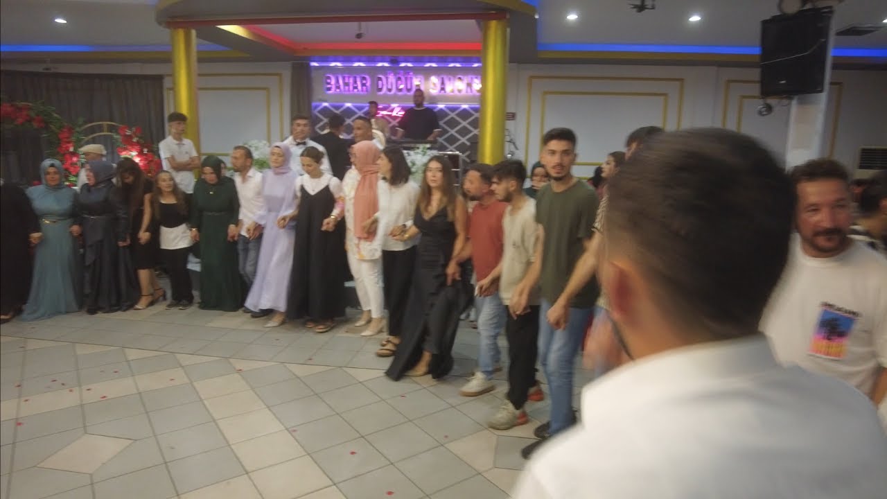 FİKRET ABİ...BENİ ÇEK SENİ İSTANBULA GÖTÜRÜP GETİRİCEM.YEME İÇMENDE BANA AİT..